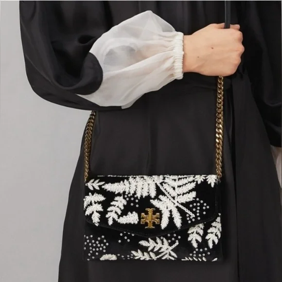 Stunning new Tory Burch beaded velvet Willa bag adjustablee strap - Picture 1 of 13